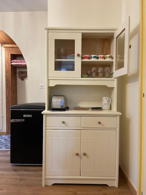 Petit Appartement Au Rez Baulmes エクステリア 写真